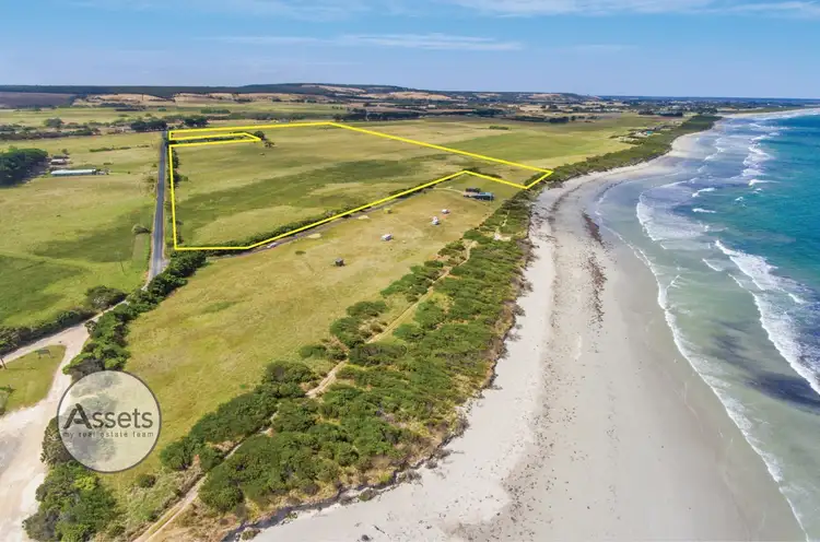 2 Snapper Point Road