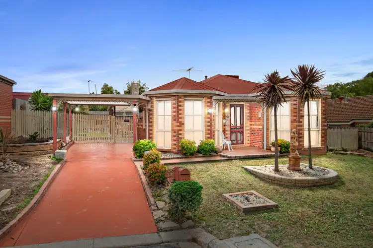 15 Attunga Court, Berwick VIC 3806
