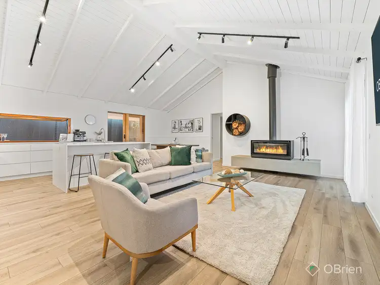 Second view of Homely house listing, 7 Olearia Crescent, Langwarrin VIC 3910