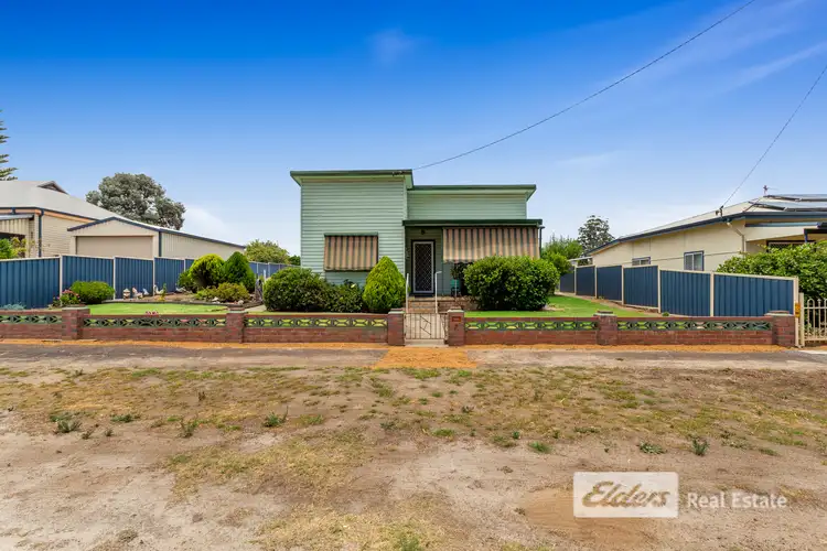 7 Coombes Street, Collie WA 6225