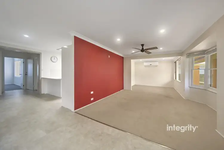 Third view of Homely house listing, 6 Bisdee Place, Nowra NSW 2541