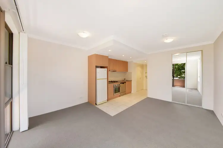 Third view of Homely apartment listing, 25/13 Ernest Street, Crows Nest NSW 2065