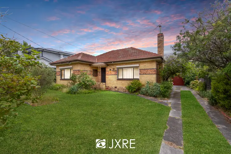 52 Madeleine Road, Clayton VIC 3168