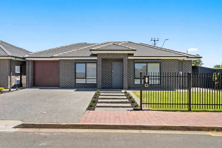 1 The Parkway, Sturt SA 5047