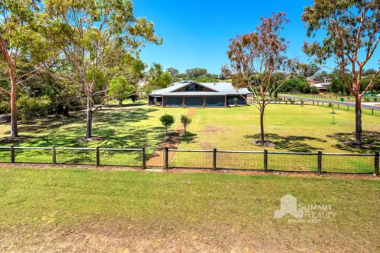 1 Fletcher Court, Leschenault WA 6233