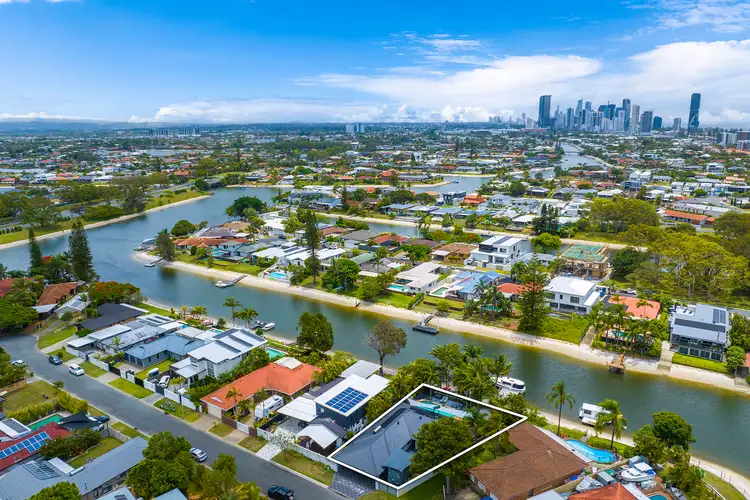17 Helm Court, Mermaid Waters QLD 4218
