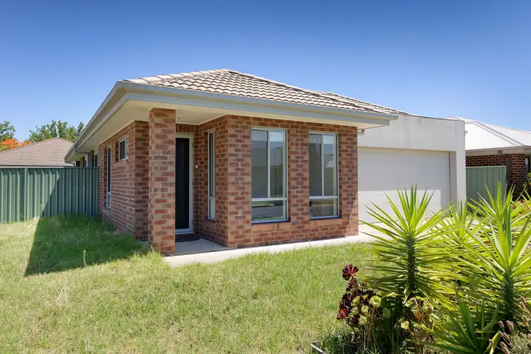 Main view of Homely house listing, 21 Inwood Crescent, Wodonga VIC 3690