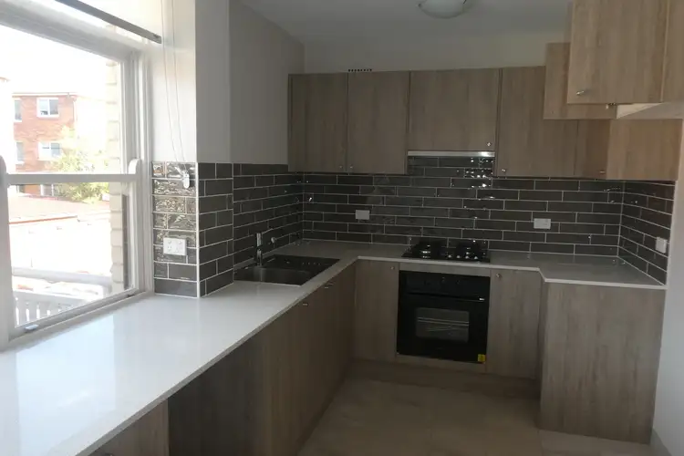 3/14 Brittain Crescent