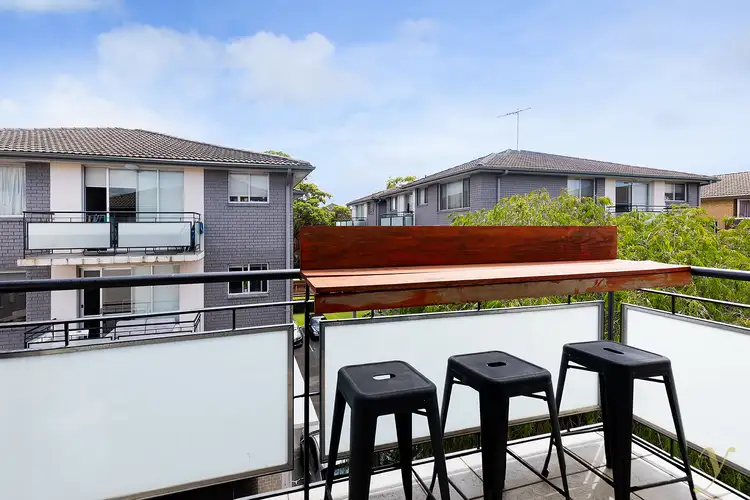 48 Rainbow Street