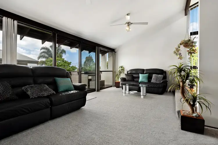 Sixth view of Homely house listing, 1 Euroa Place, Engadine NSW 2233