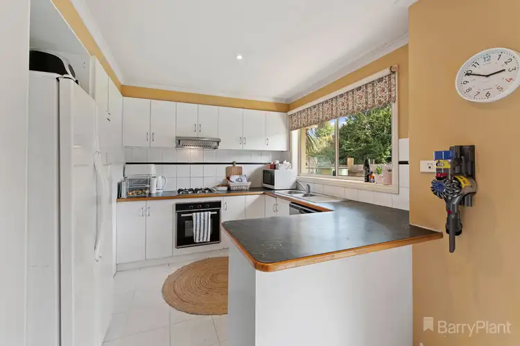 29A Upton Crescent, Narre Warren VIC 3805