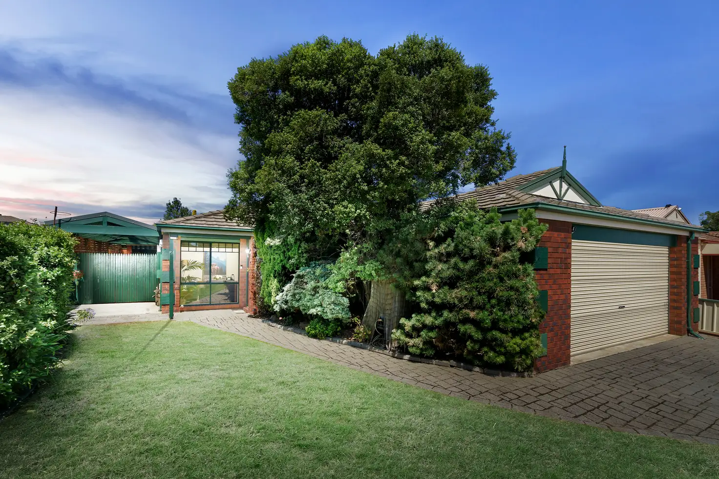 Main view of Homely house listing, 2 Carmarthen Close, Werribee VIC 3030