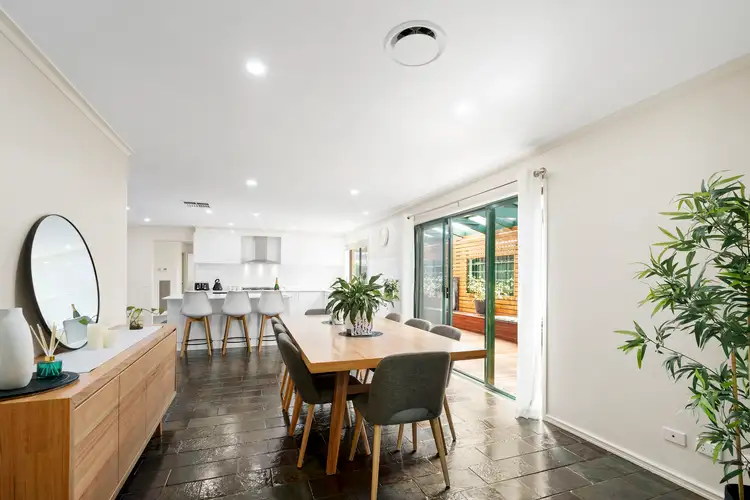 Fifth view of Homely house listing, 2 Carmarthen Close, Werribee VIC 3030