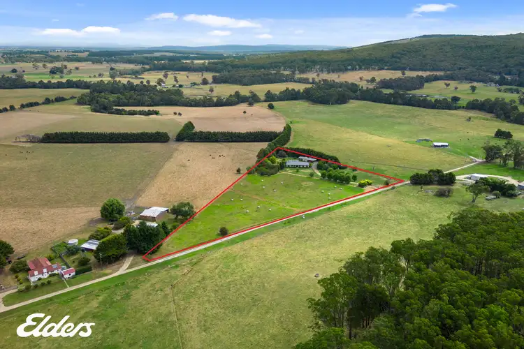 26 Coulthards Road, Calrossie VIC 3971