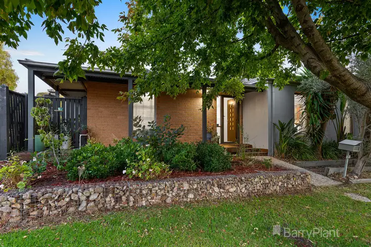 25 Tyrone Avenue, Pakenham VIC 3810