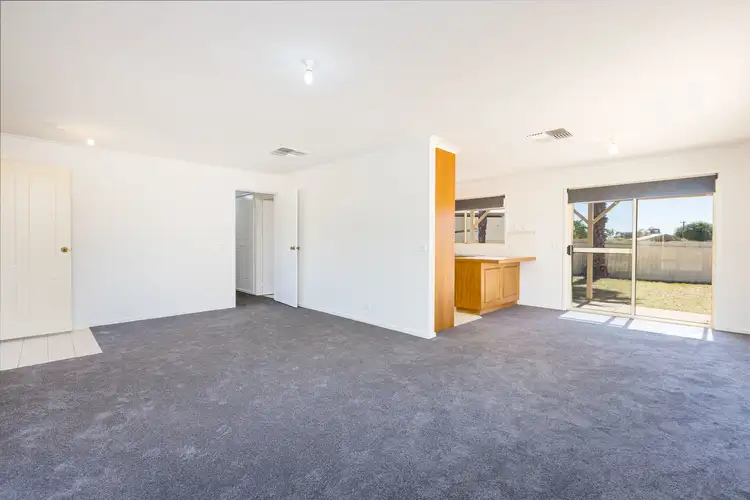 Fifth view of Homely house listing, 15 Tower Court, Buronga NSW 2739