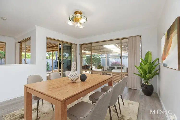 25 Lydiard Retreat, Canning Vale WA 6155