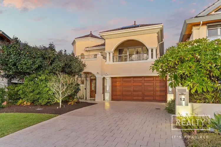 12 Abney Place, Trigg WA 6029