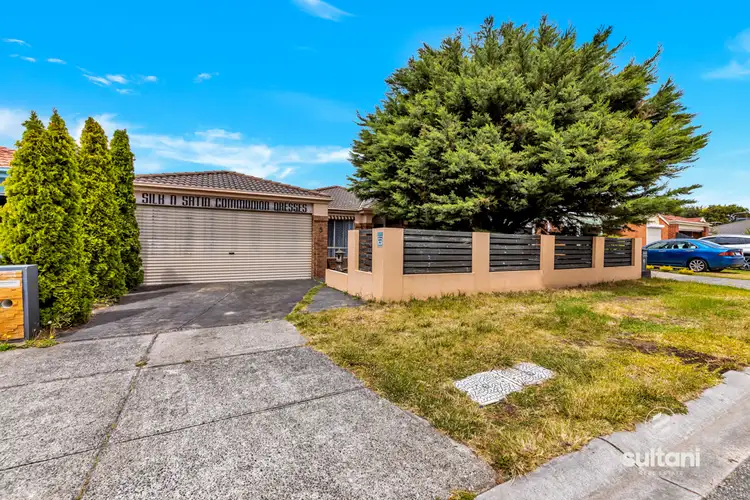 5 Mariner Close, Cranbourne North VIC 3977