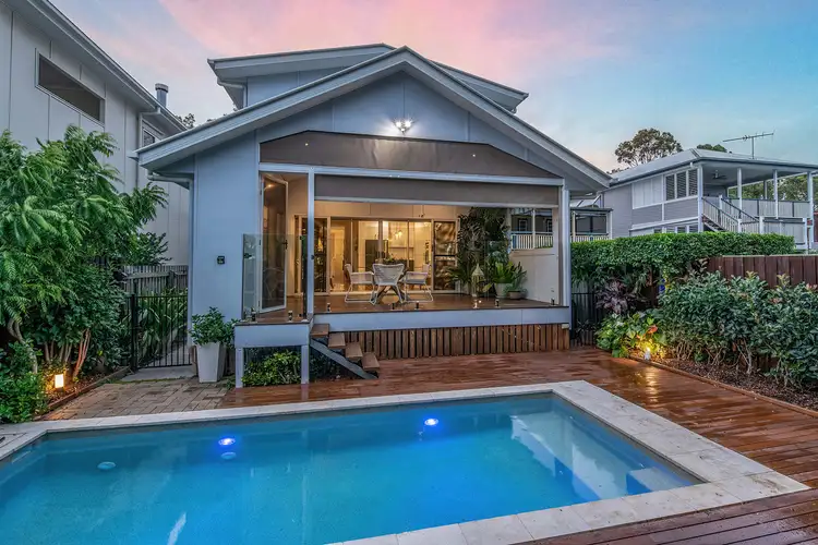 52 Lower Brighton Terrace, Sandgate QLD 4017