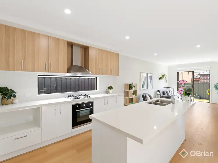 37 Caravan Parade, Berwick VIC 3806
