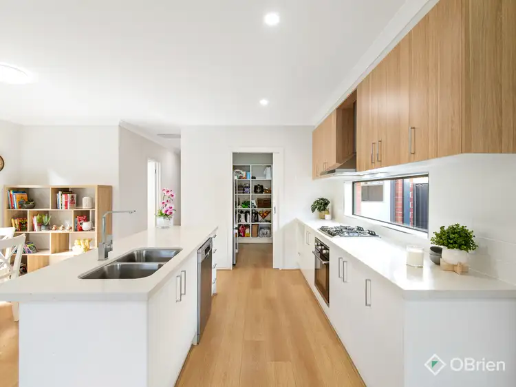 Fourth view of Homely house listing, 37 Caravan Parade, Berwick VIC 3806