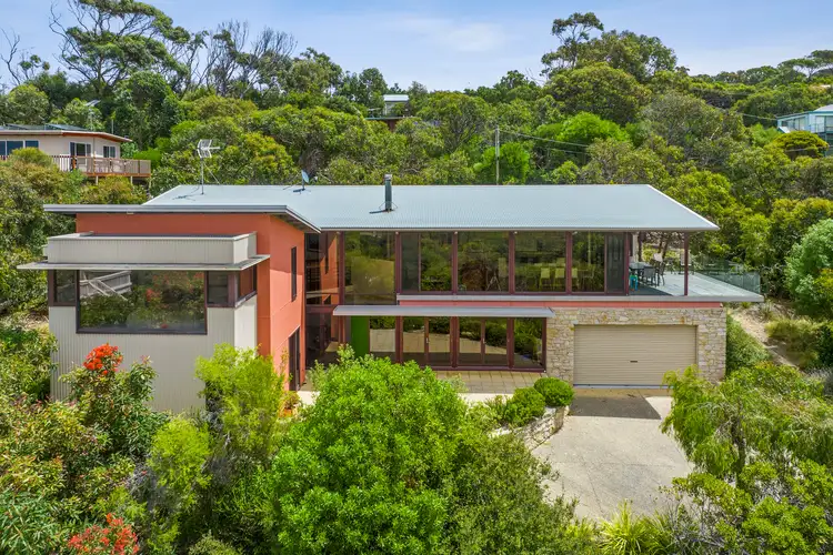 8 Wybellenna Drive, Fairhaven VIC 3231
