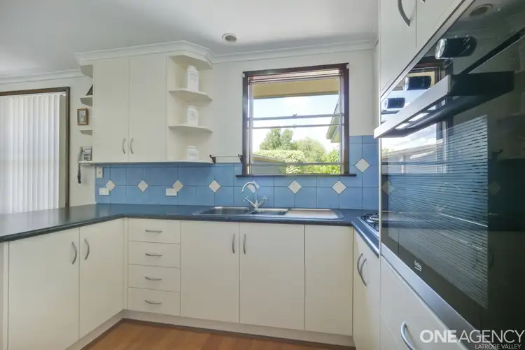 Fourth view of Homely house listing, 17 Walton Street, Rosedale VIC 3847
