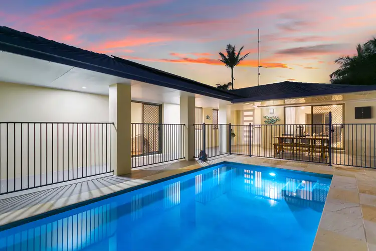6 Rattan Court, Elanora QLD 4221
