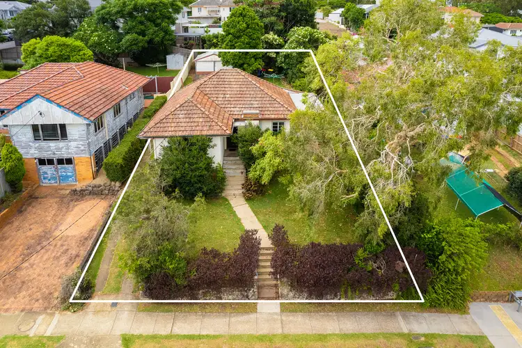 293 Rode Road, Wavell Heights QLD 4012