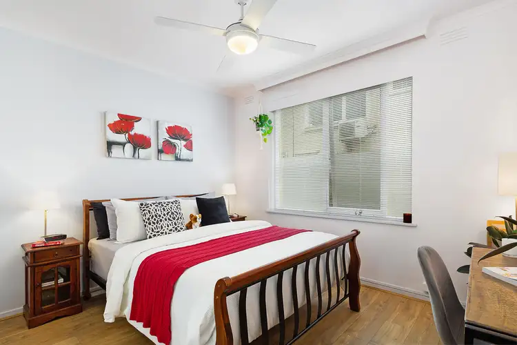 Fifth view of Homely apartment listing, 2/33 Fulton Street, St Kilda East VIC 3183