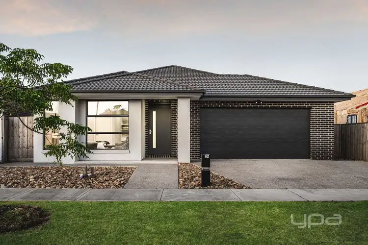 24 Weymouth Circuit, Donnybrook VIC 3064