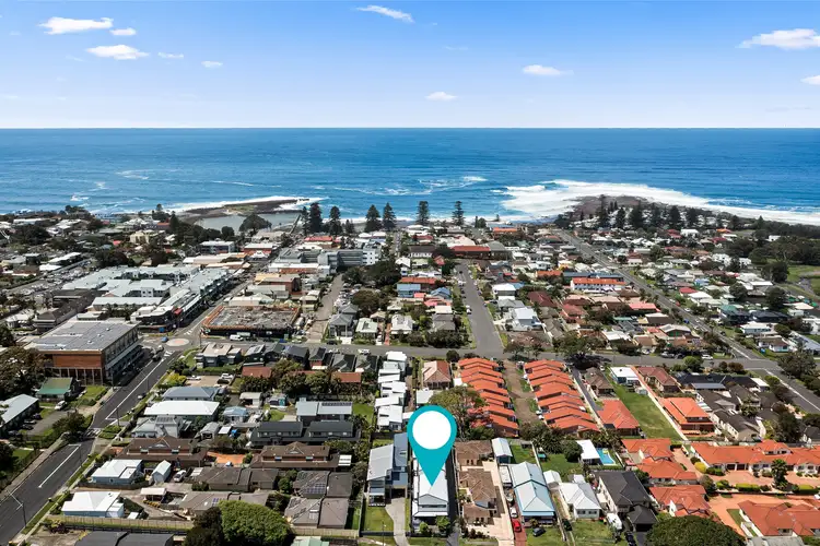 Main view of Homely townhouse listing, 1/3 Reid Street, Shellharbour NSW 2529
