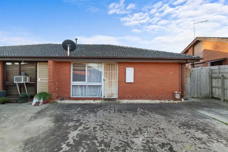 4/9 Hyland Street, Moe VIC 3825