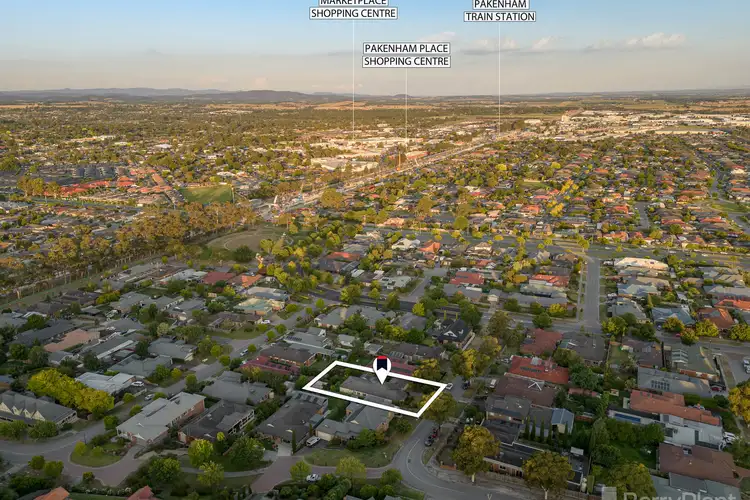 Third view of Homely house listing, 6 Pioneers Crescent, Pakenham VIC 3810
