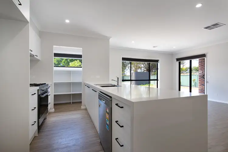 Fifth view of Homely house listing, 2 Montrose Court, Golden Square VIC 3555