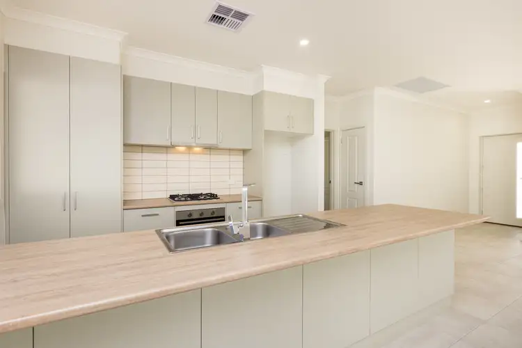 Sixth view of Homely house listing, 63 Ronald Street, Robinvale VIC 3549