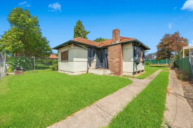 32 Dixmude Street, South Granville NSW 2142