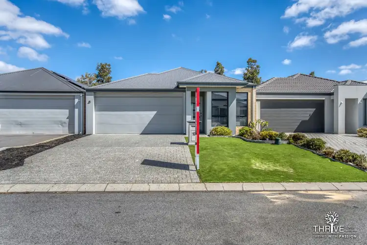 10 Grapestone Road, Piara Waters WA 6112
