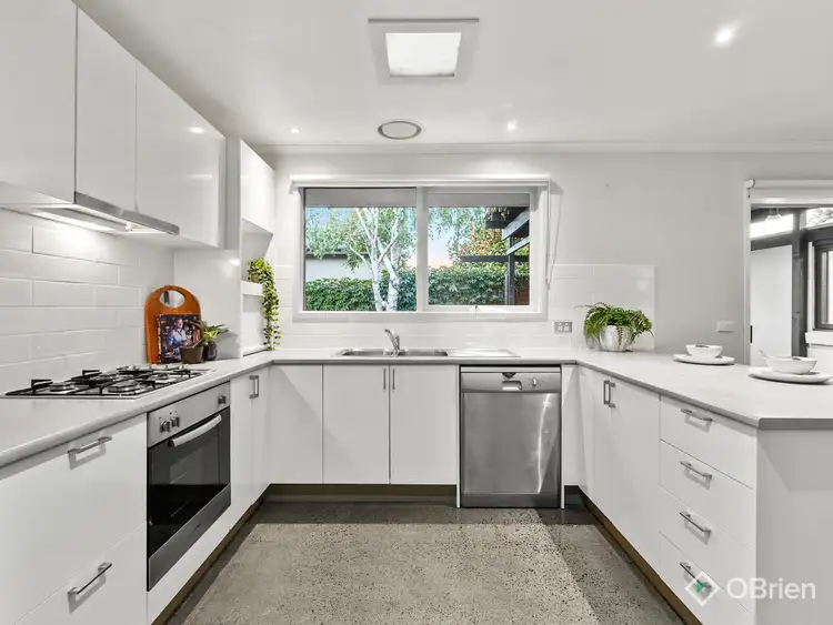 Fifth view of Homely unit listing, 2/55 Bondi Road, Bonbeach VIC 3196