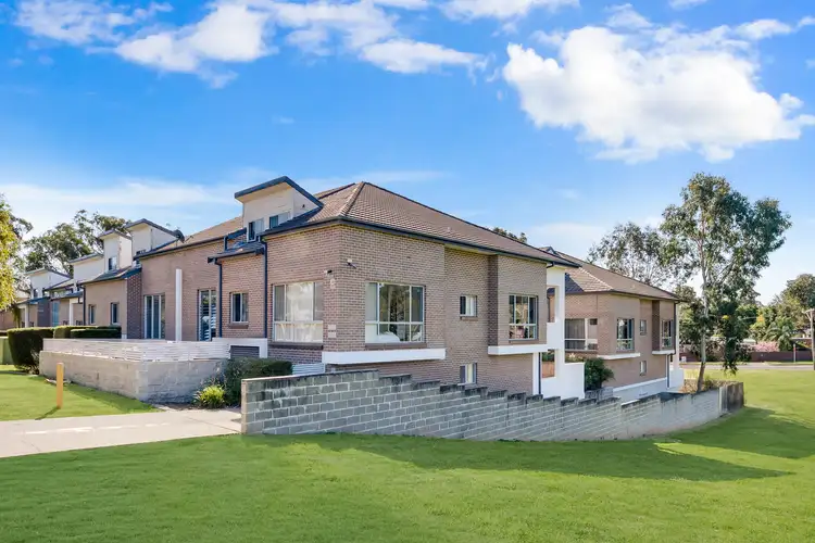 18/13-19 Robert Street, Penrith NSW 2750
