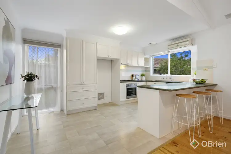 Fourth view of Homely house listing, 34 Joseph Banks Crescent, Endeavour Hills VIC 3802