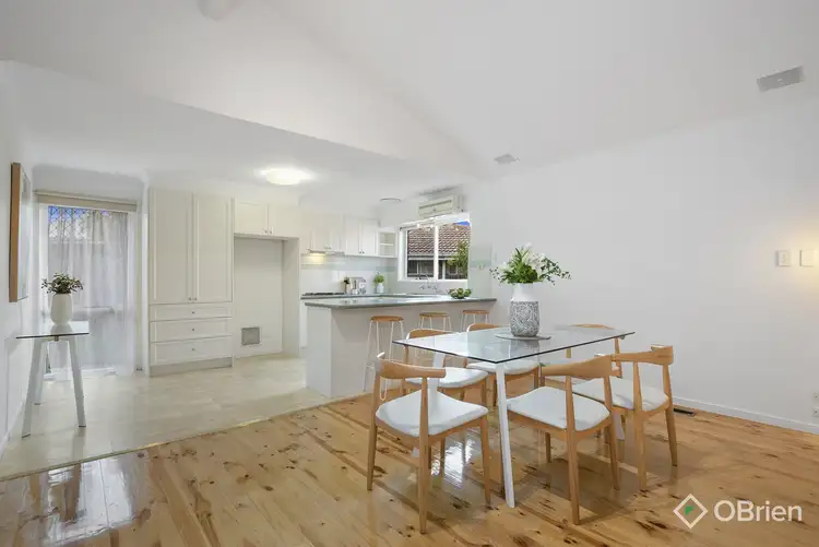 Fifth view of Homely house listing, 34 Joseph Banks Crescent, Endeavour Hills VIC 3802