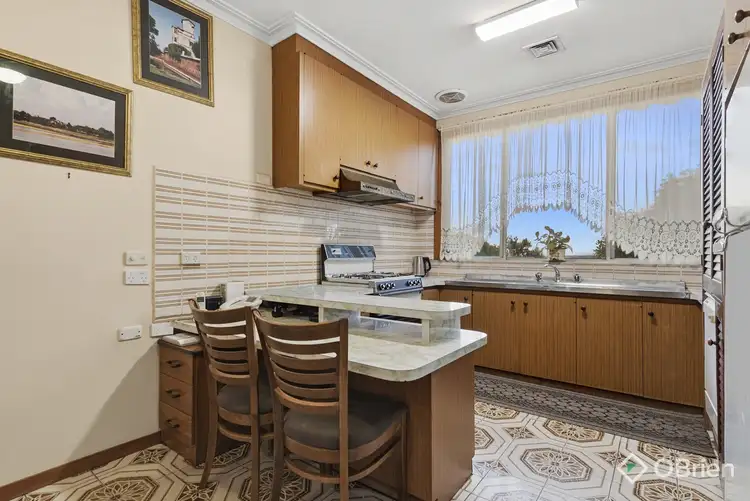 Fifth view of Homely house listing, 16 Stainsby Close, Endeavour Hills VIC 3802