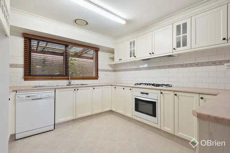Fourth view of Homely house listing, 5 Wevlin Close, Endeavour Hills VIC 3802