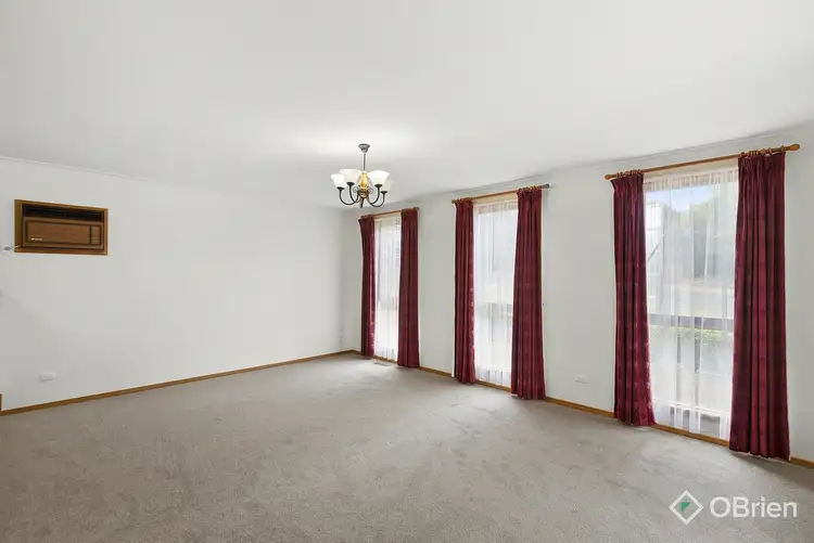Fifth view of Homely house listing, 5 Wevlin Close, Endeavour Hills VIC 3802