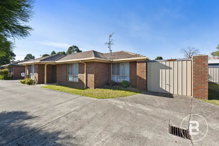 2/10 Charlotte Street, Sebastopol VIC 3356