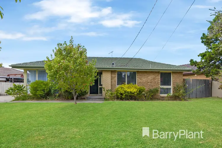 16 Woodland Drive, Albanvale VIC 3021