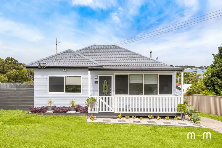 29 St Cloud Crescent, Lake Heights NSW 2502