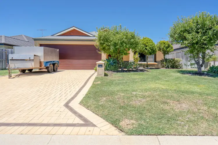 255 Peelwood Parade, Halls Head WA 6210
